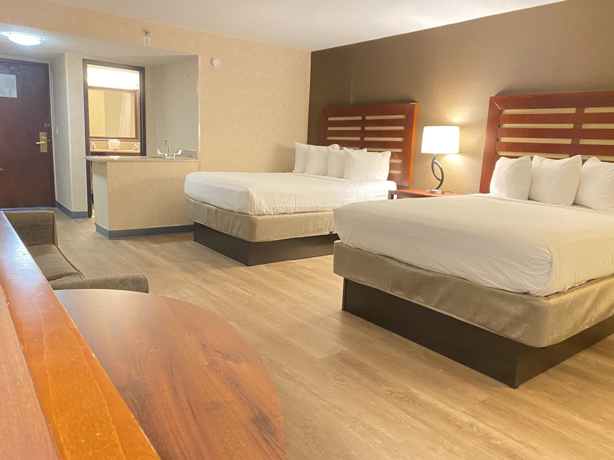 Wyndham Garden Airport Hotel Cascade