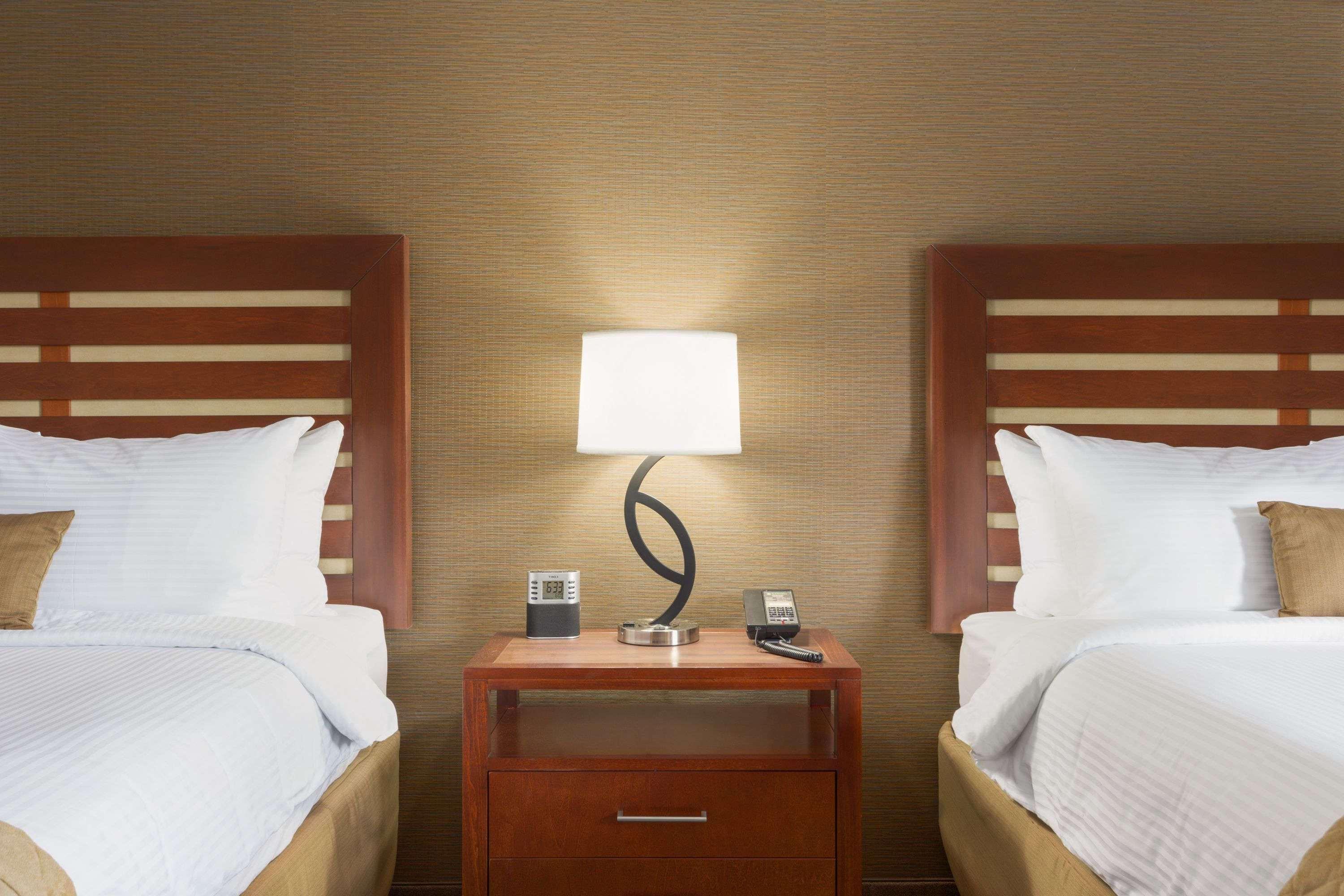 Wyndham Garden Airport Hotel Cascade
